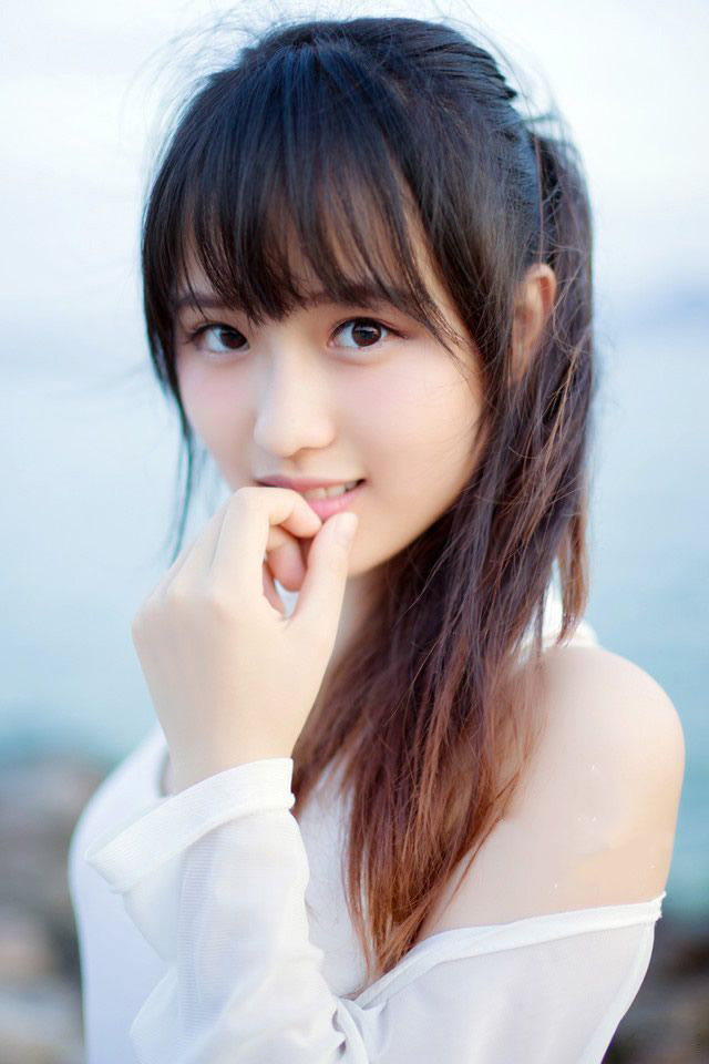 “好！”魏延点点头，他乃主帅，这些事情，自然责无旁贷，只是皱眉看向庞统道：“士元，那诸葛亮真有那么厉害？”
